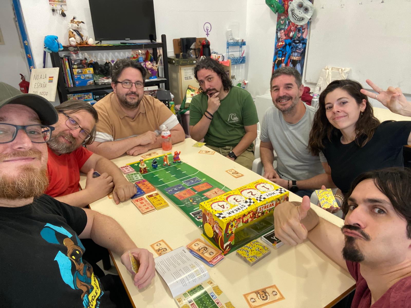 Quedada de juegos de mesa en La Hobbyteca